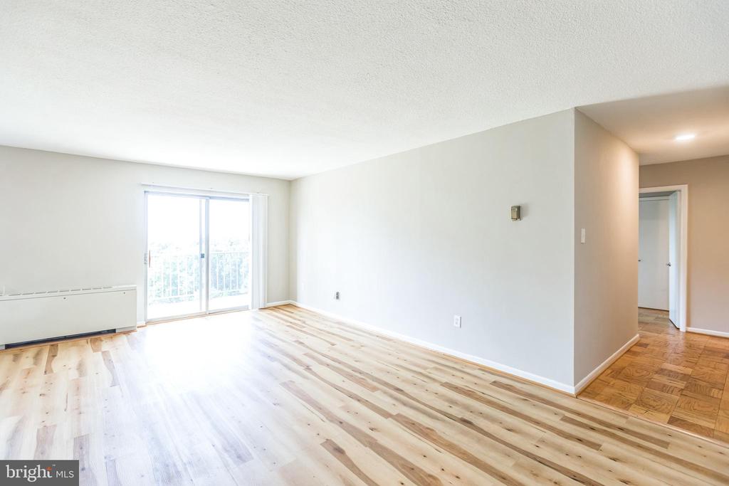 1121 University Blvd W #915-B