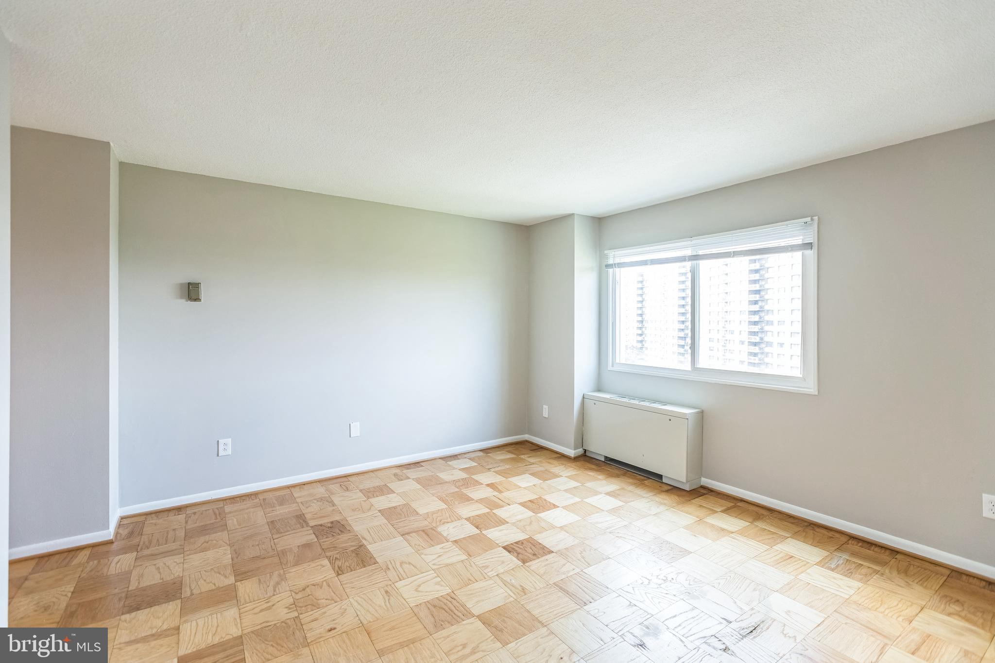 1121 University Blvd W #915-B