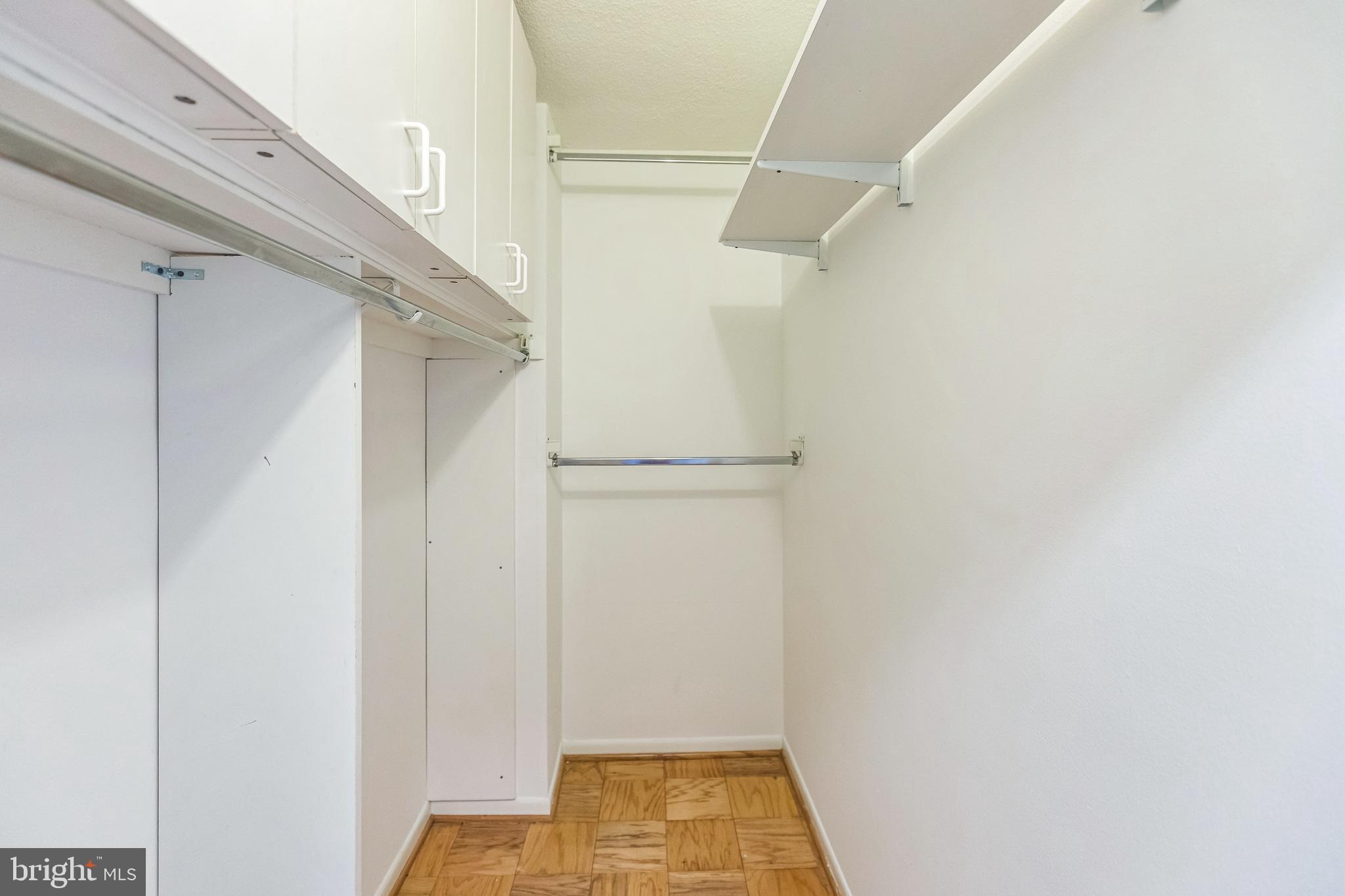 1121 University Blvd W #915-B