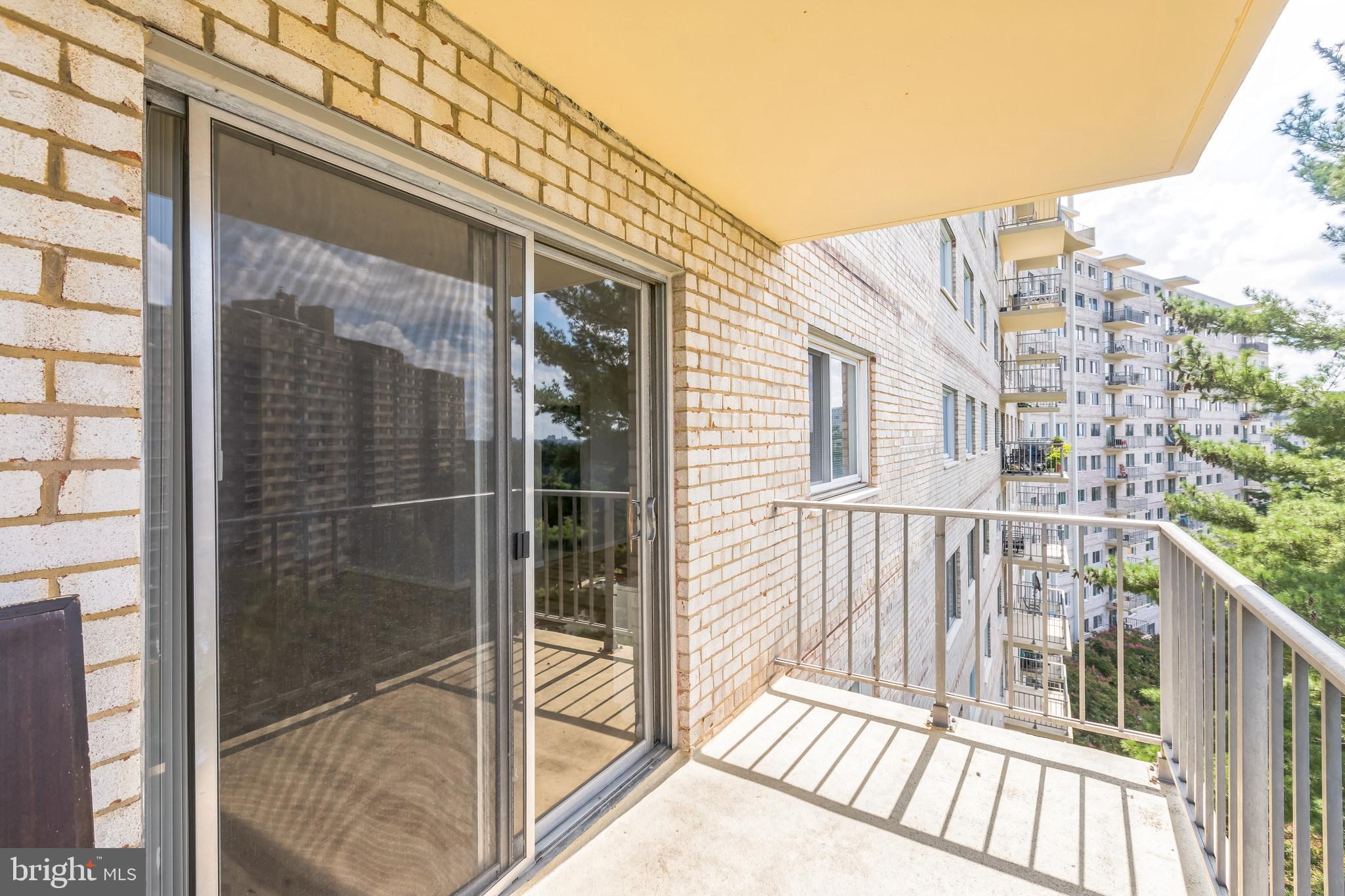 1121 University Blvd W #915-B