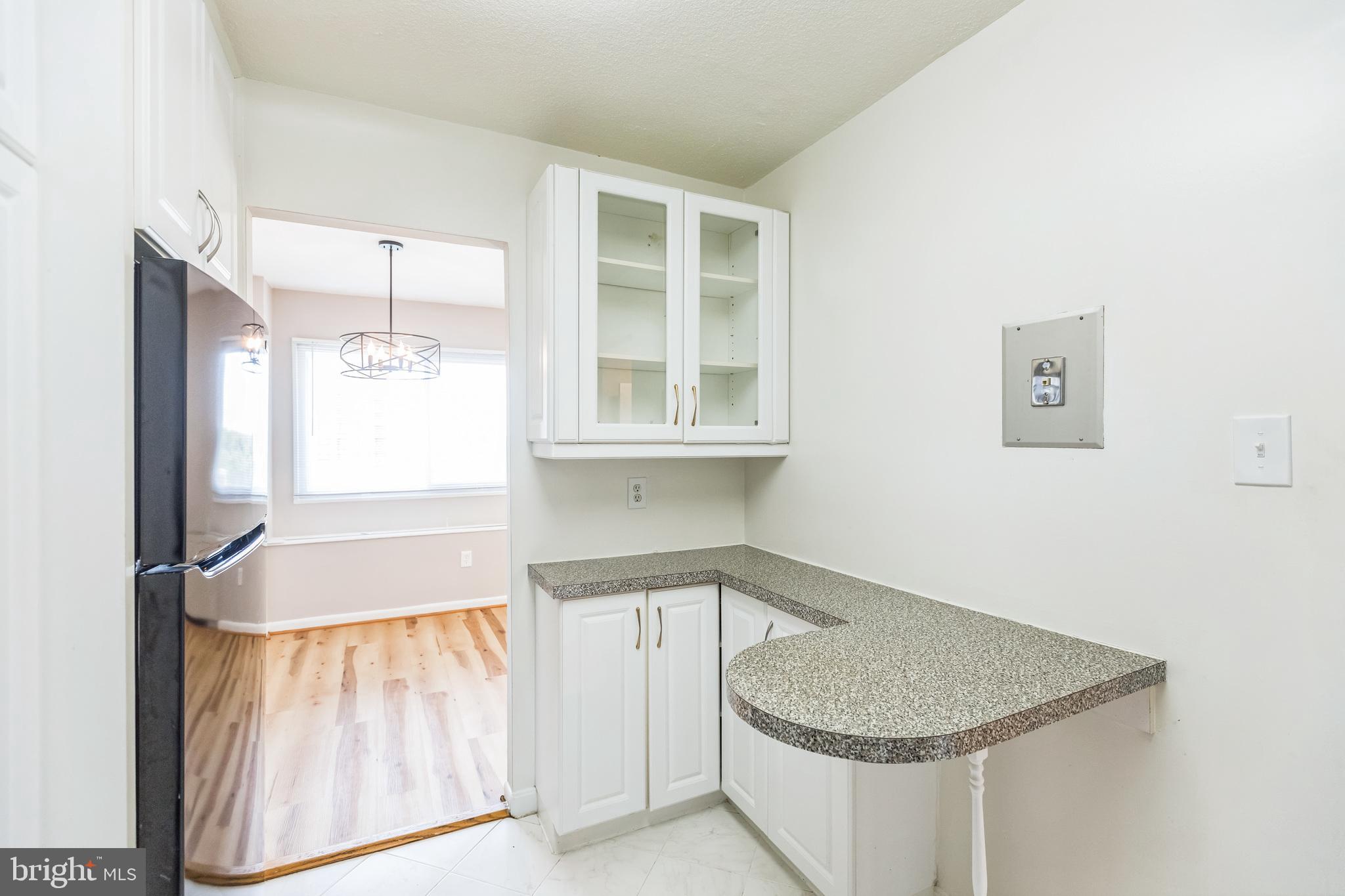 1121 University Blvd W #915-B