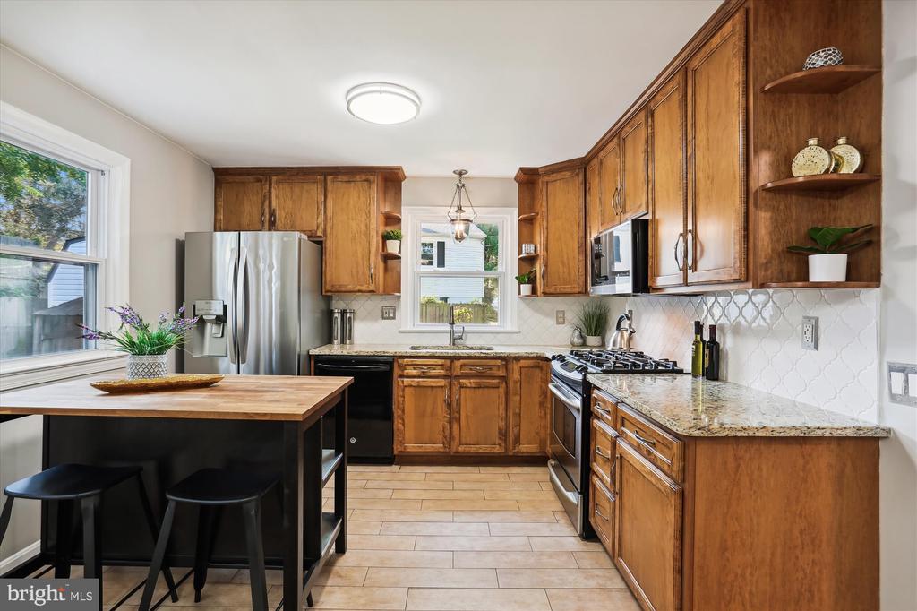 625 Edmonston Dr