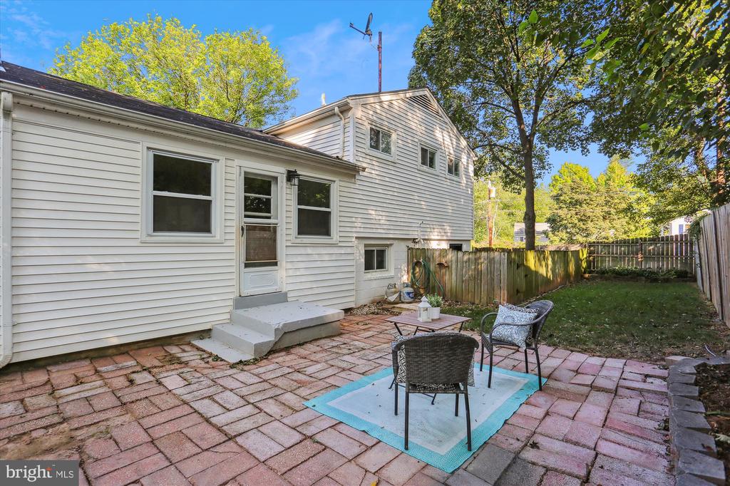 625 Edmonston Dr