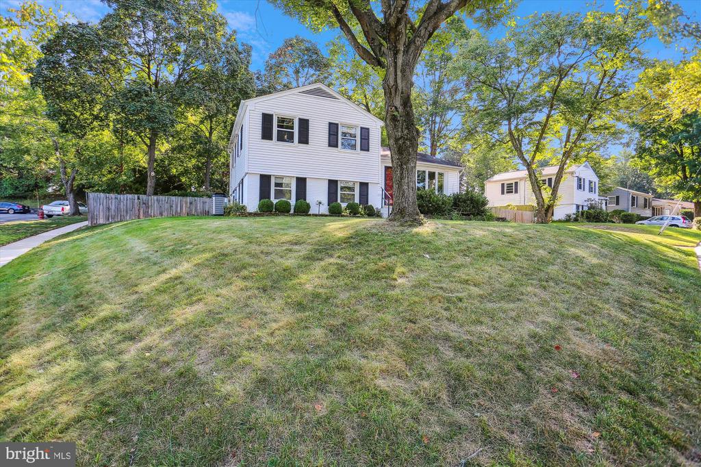 625 Edmonston Dr