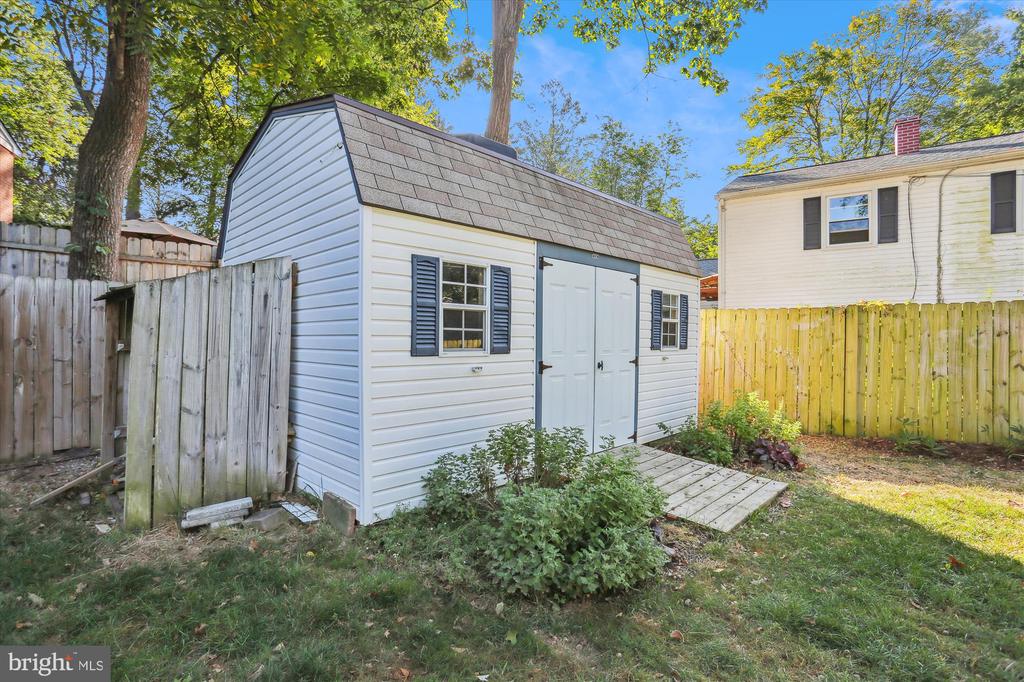 625 Edmonston Dr