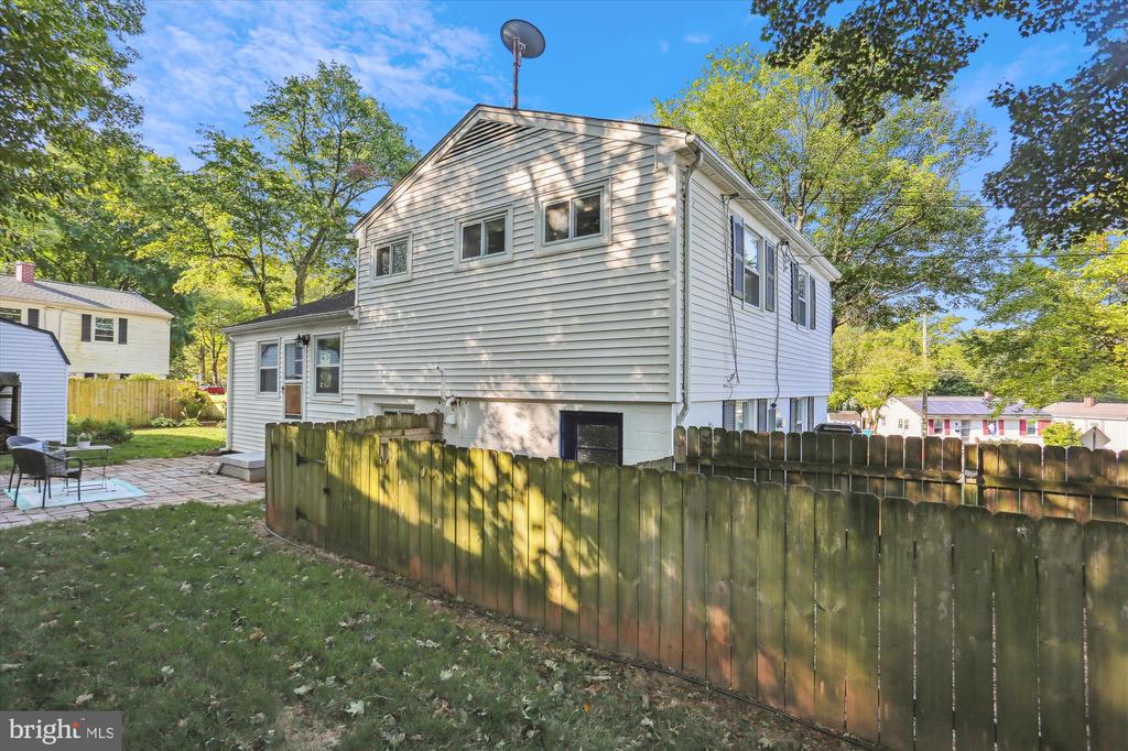 625 Edmonston Dr