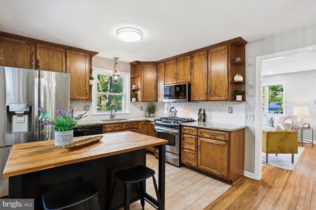 625 Edmonston Dr