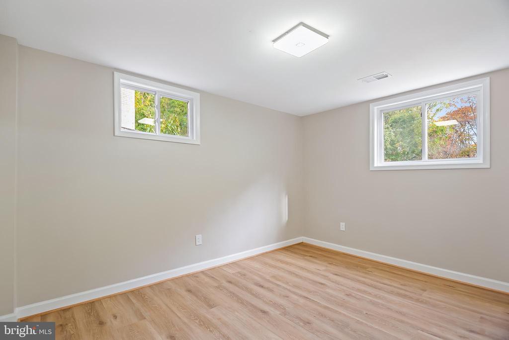 823 Malibu Dr