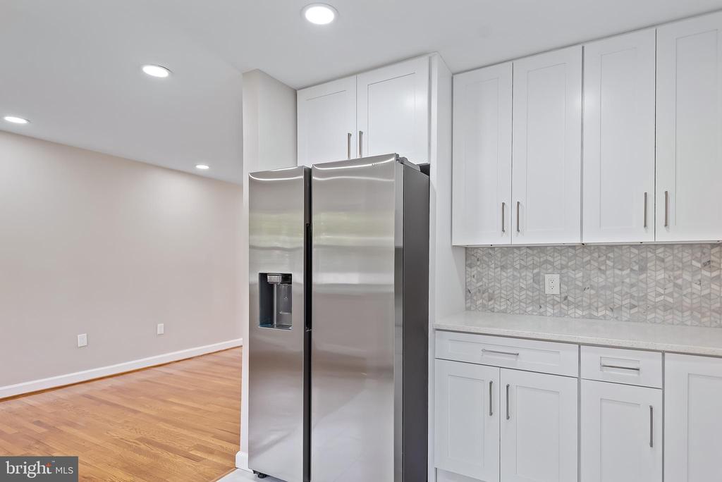 823 Malibu Dr