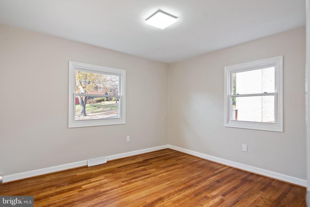 823 Malibu Dr