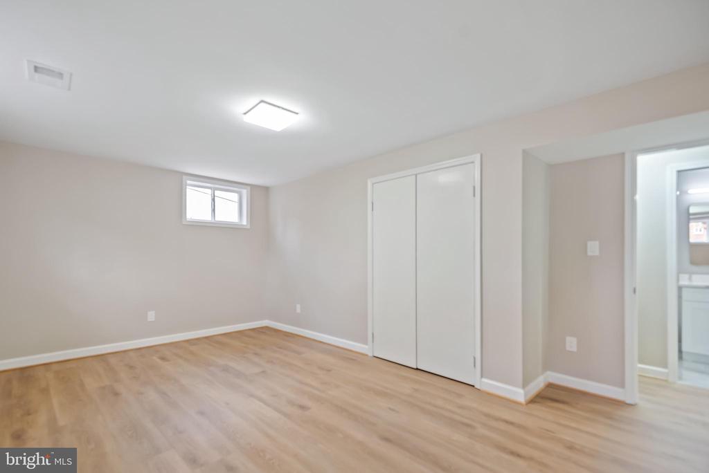 823 Malibu Dr