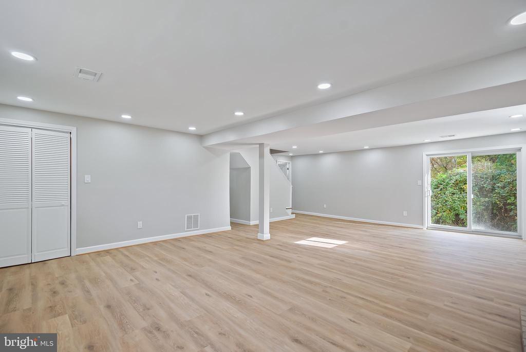 823 Malibu Dr