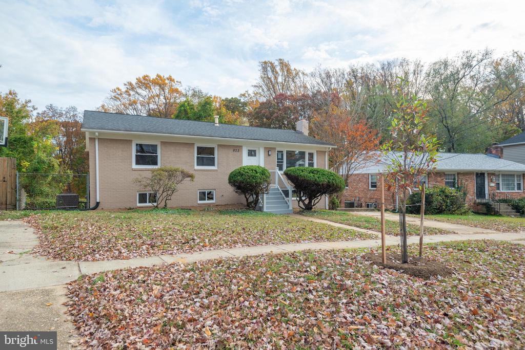 823 Malibu Dr