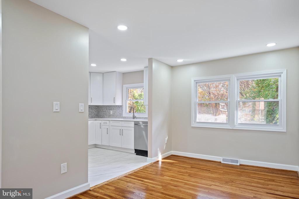 823 Malibu Dr