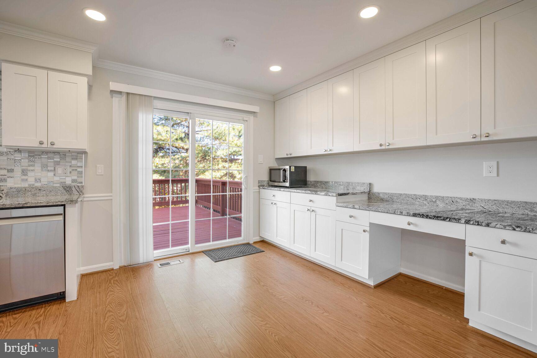 27 Forest Landing Ct