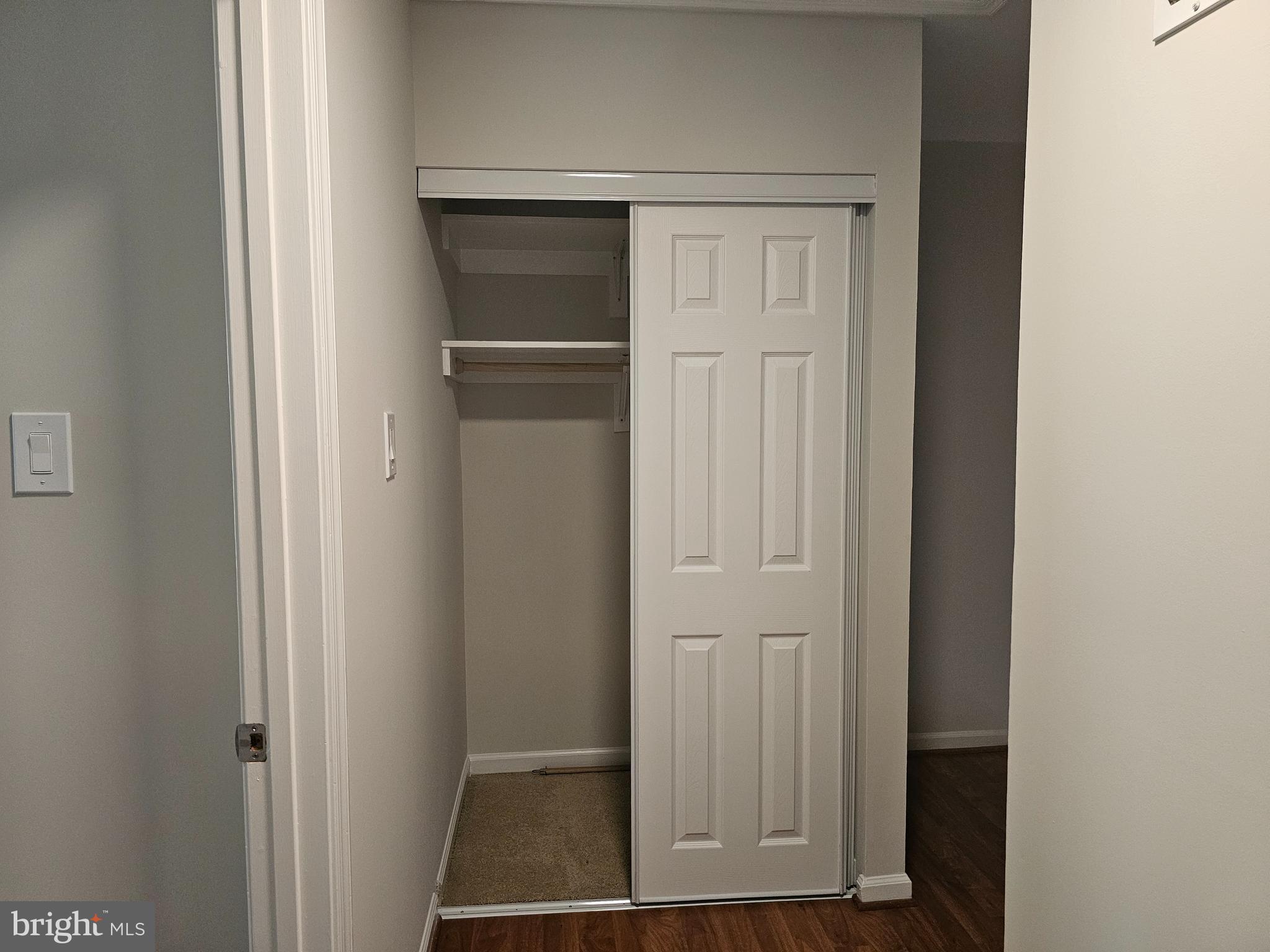 27 Forest Landing Ct