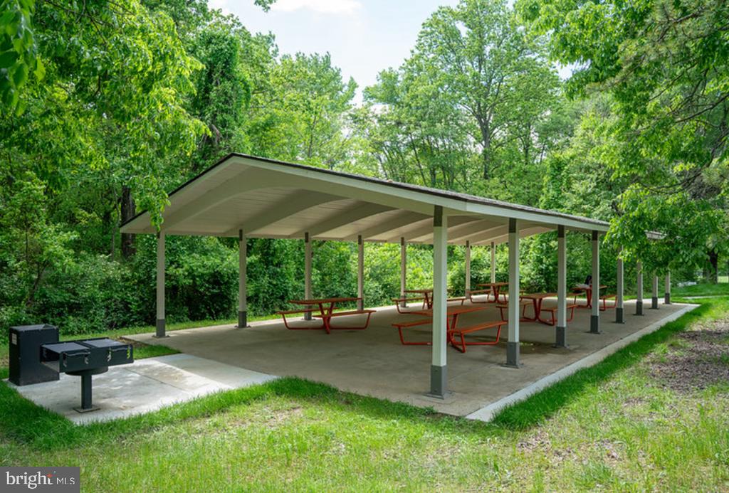 14400 Perrywood Dr