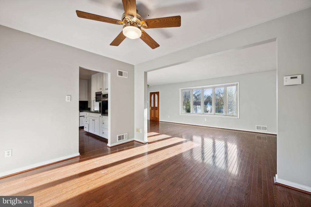 14400 Perrywood Dr