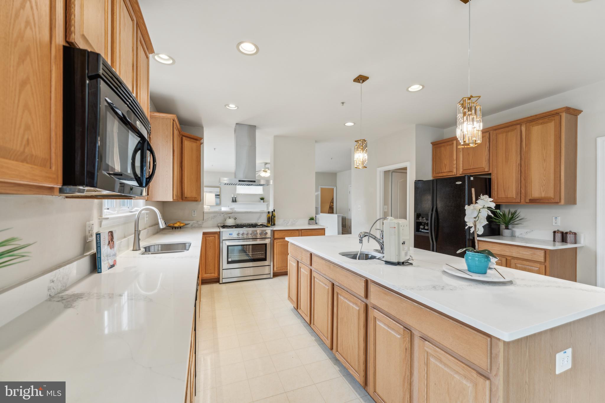 23100 Timber Creek Ln