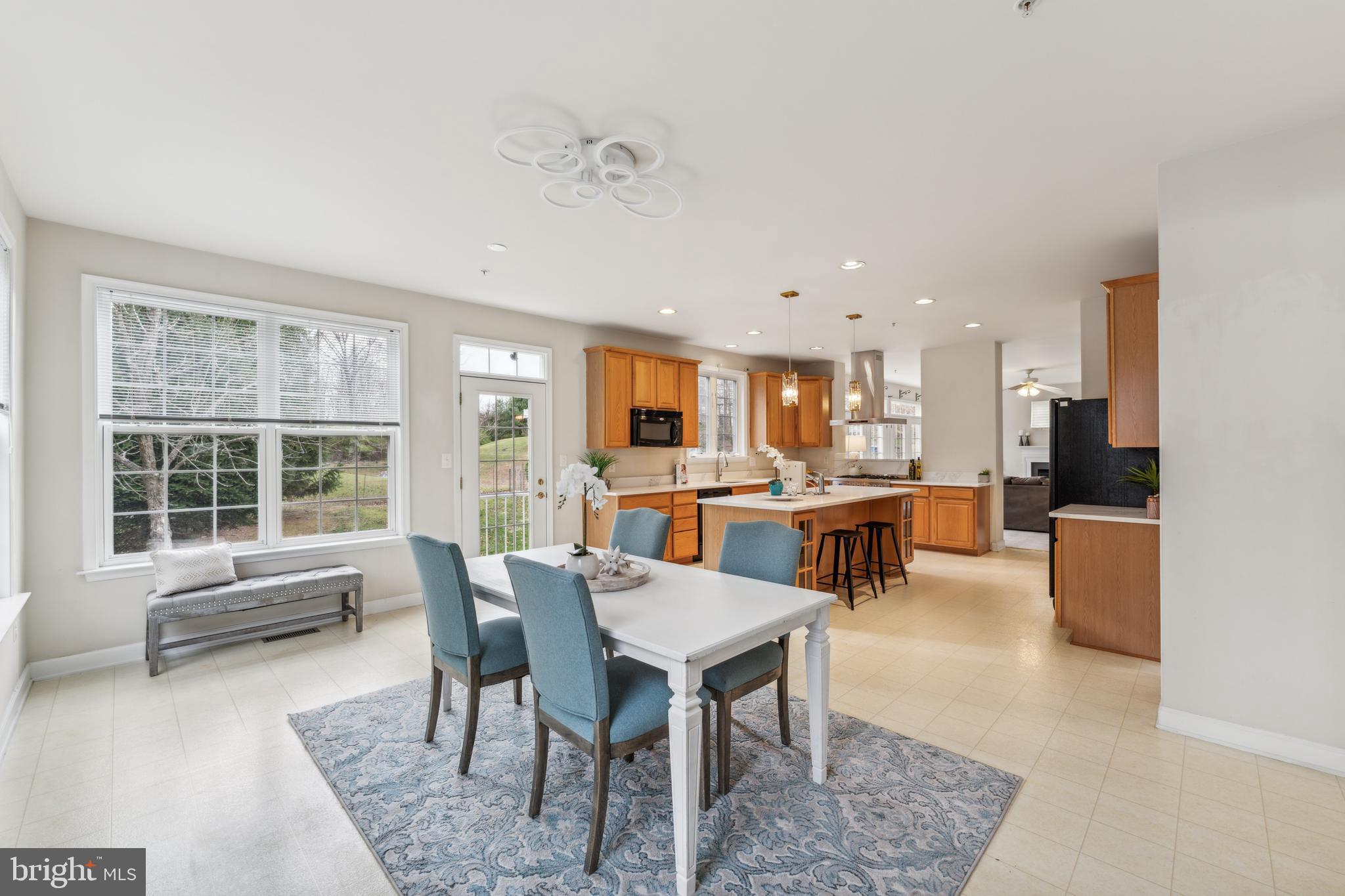 23100 Timber Creek Ln