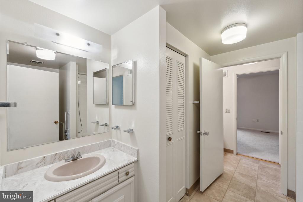3580 Gleneagles Dr #32-A