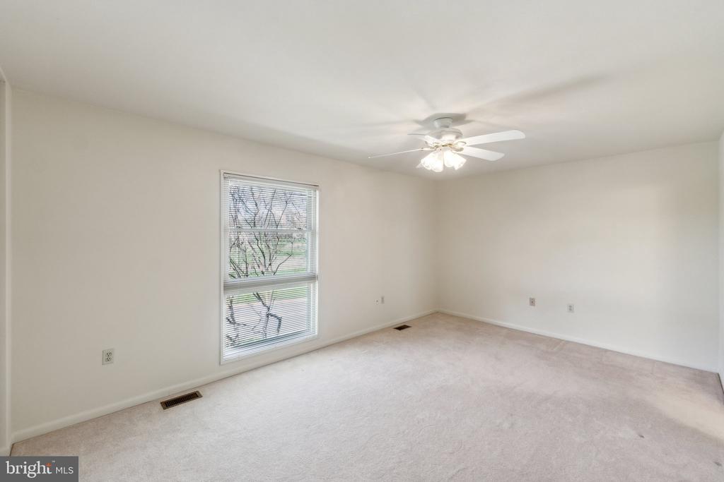 3580 Gleneagles Dr #32-A