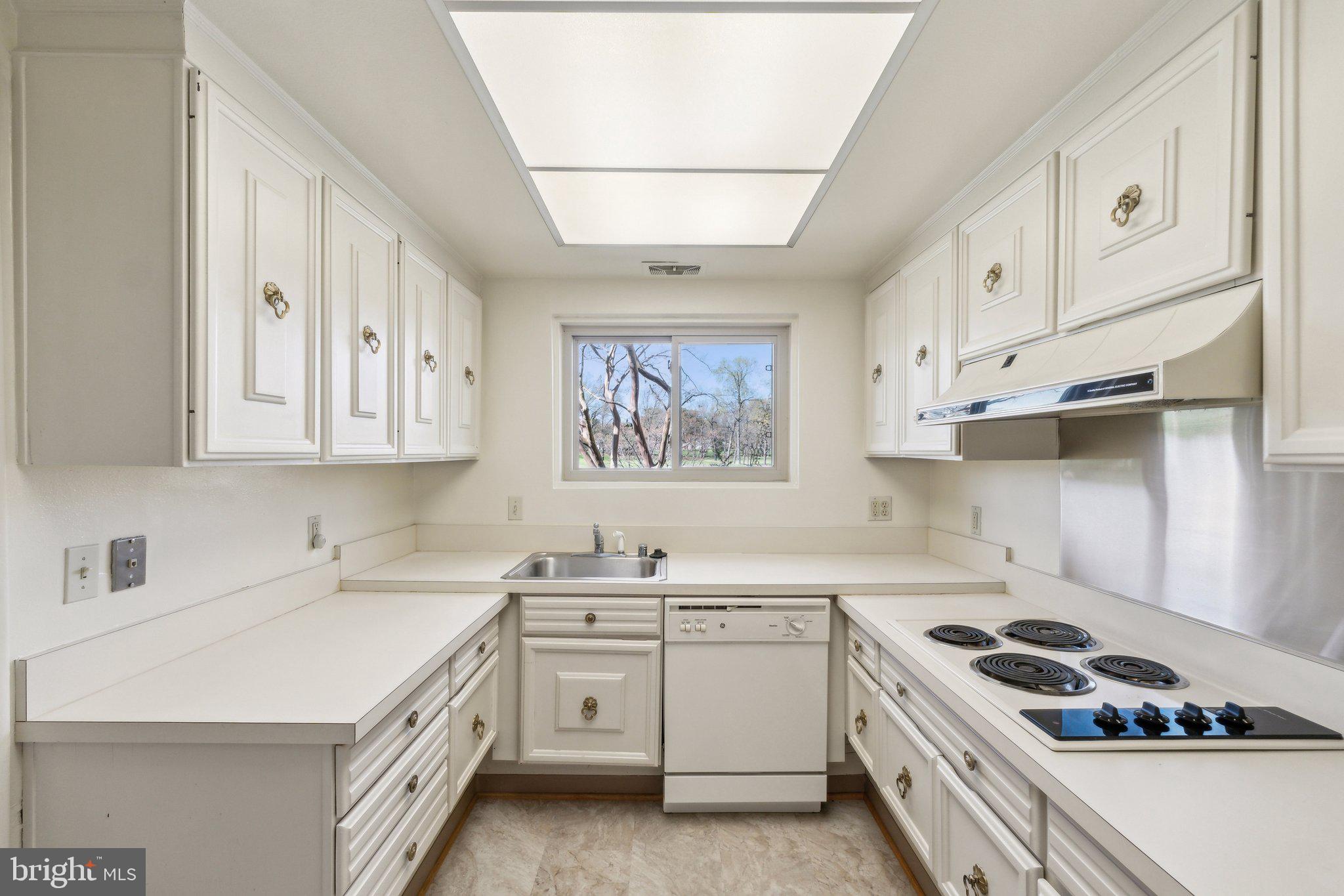 3580 Gleneagles Dr #32-A