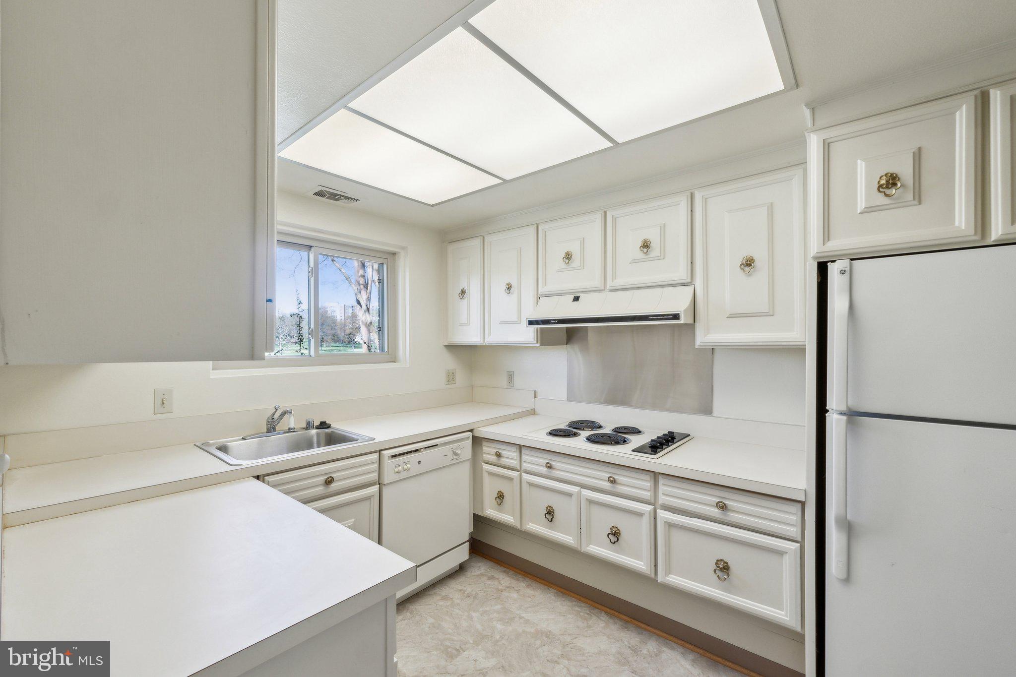 3580 Gleneagles Dr #32-A