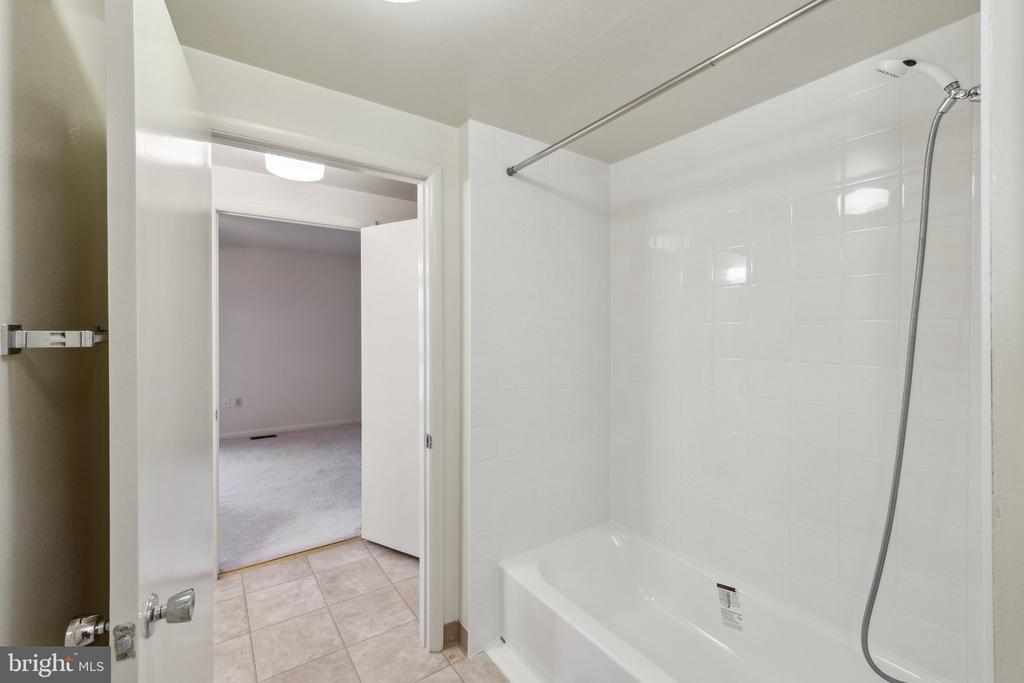 3580 Gleneagles Dr #32-A