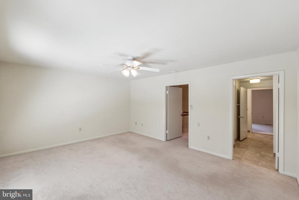 3580 Gleneagles Dr #32-A