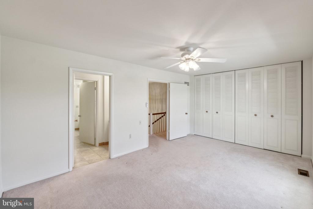 3580 Gleneagles Dr #32-A