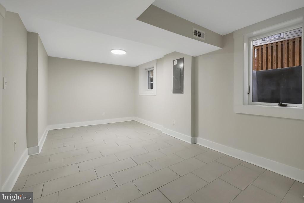 11606 GAIL PL