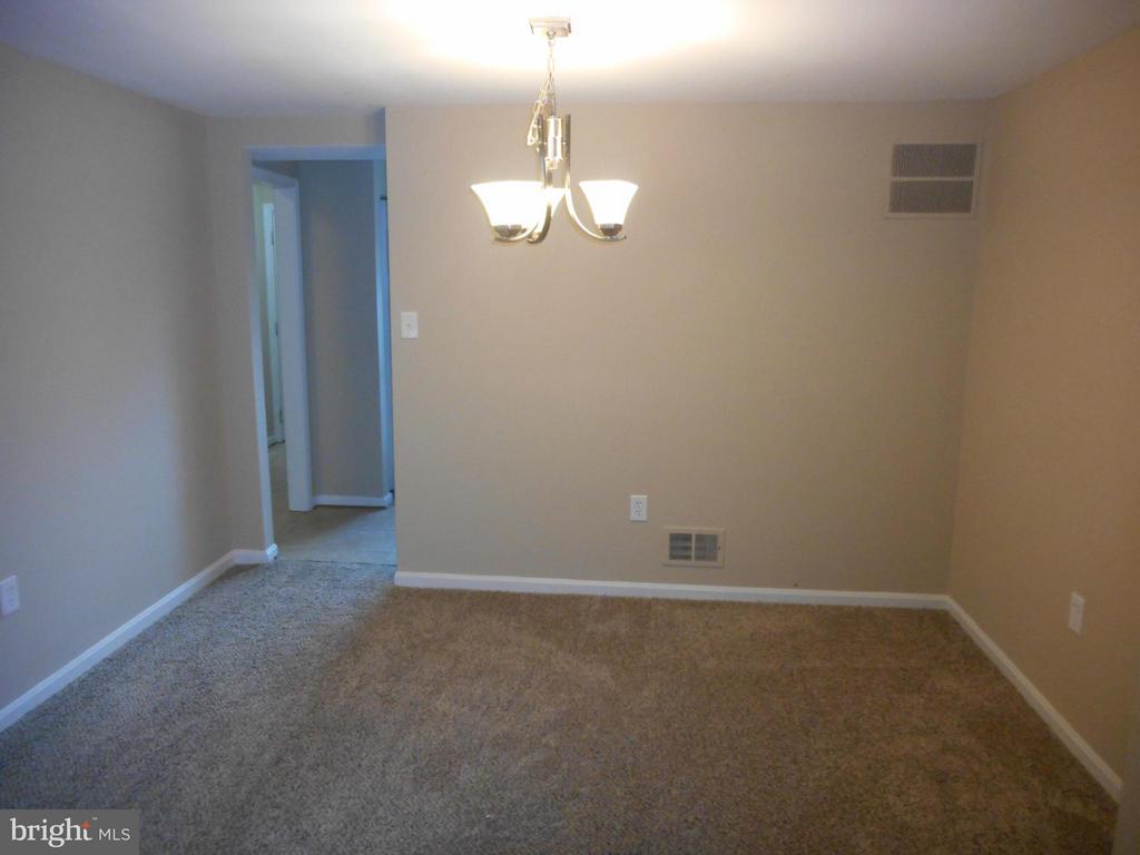 3825 TREMAYNE TER