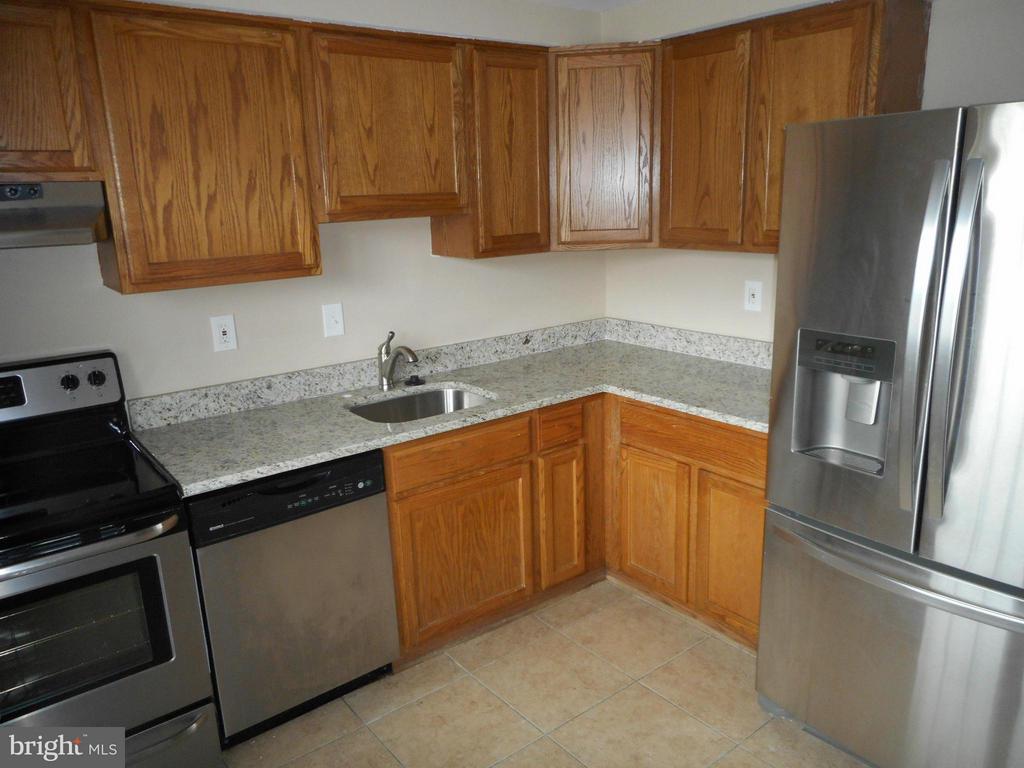 3825 TREMAYNE TER