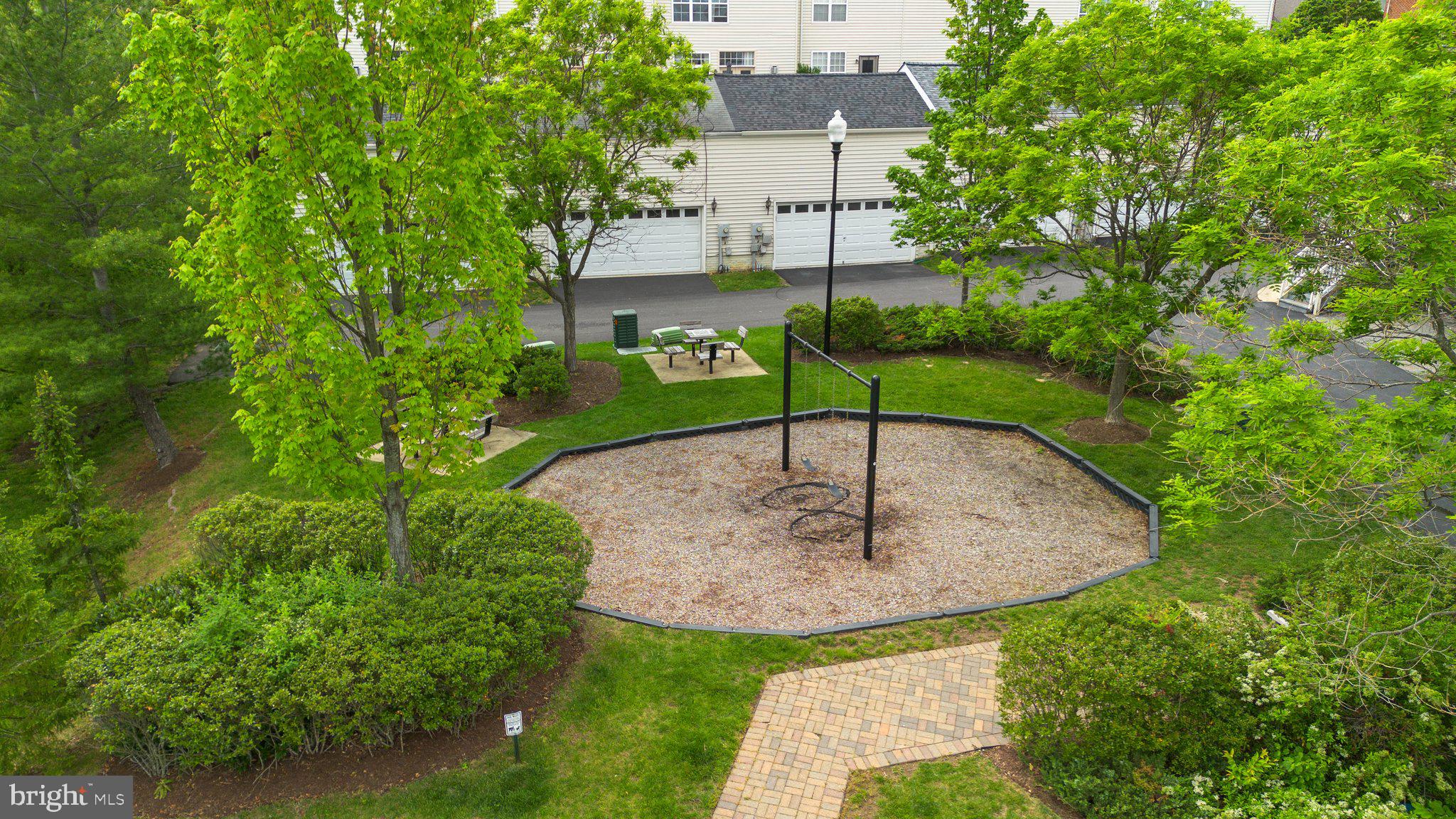 12928 Clarks Crossing Dr