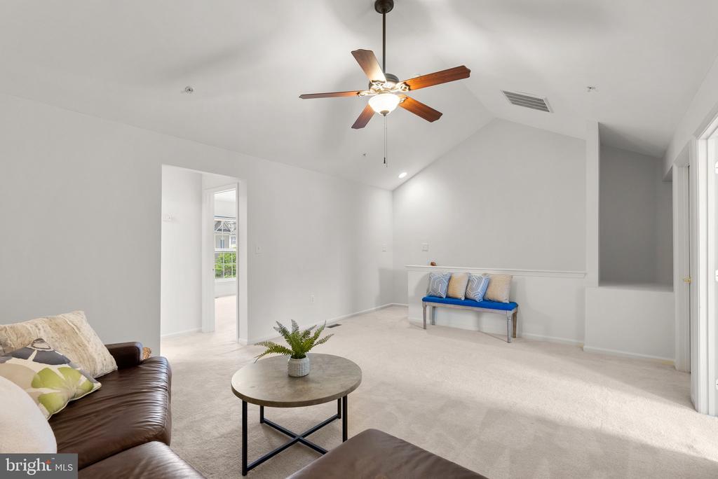 12928 Clarks Crossing Dr