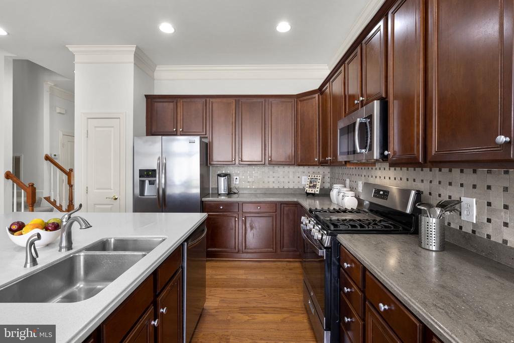 12928 Clarks Crossing Dr
