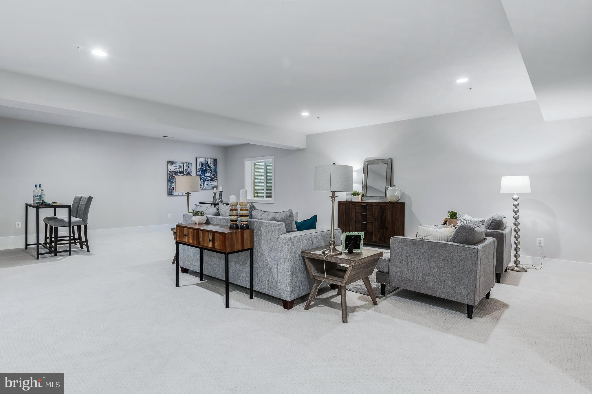 6908 GREYSWOOD ROAD