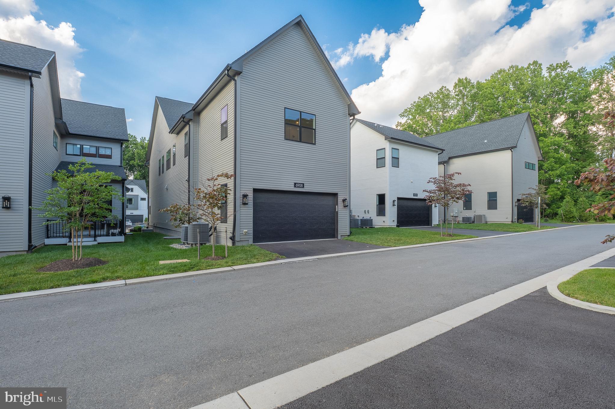 6908 GREYSWOOD ROAD
