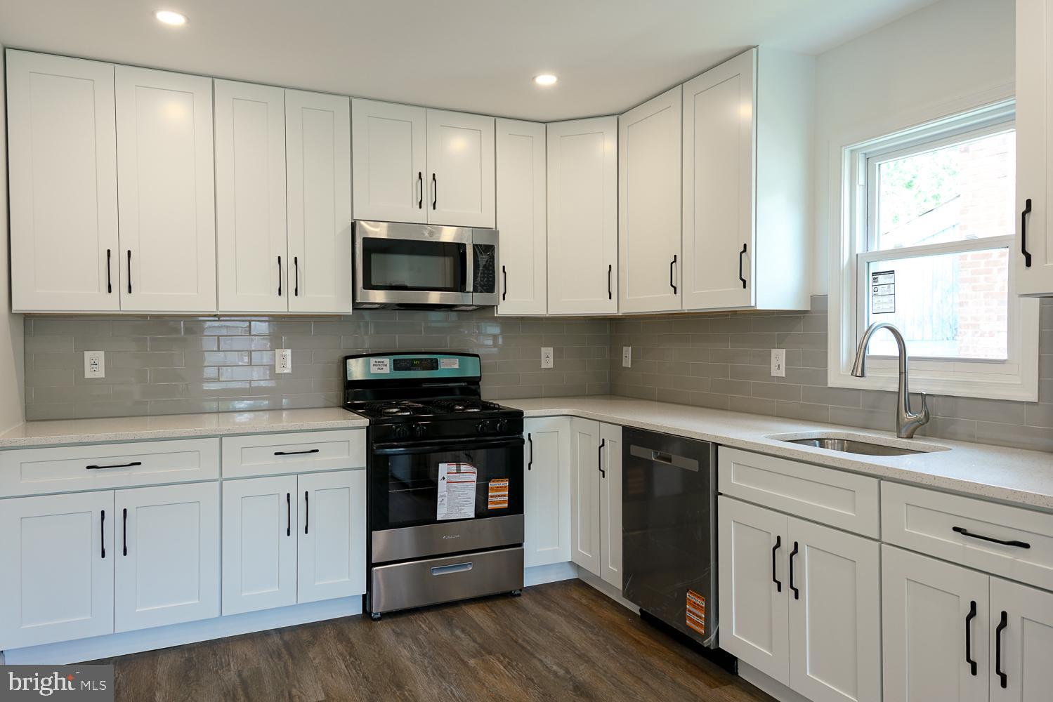 913 N Stonestreet Ave