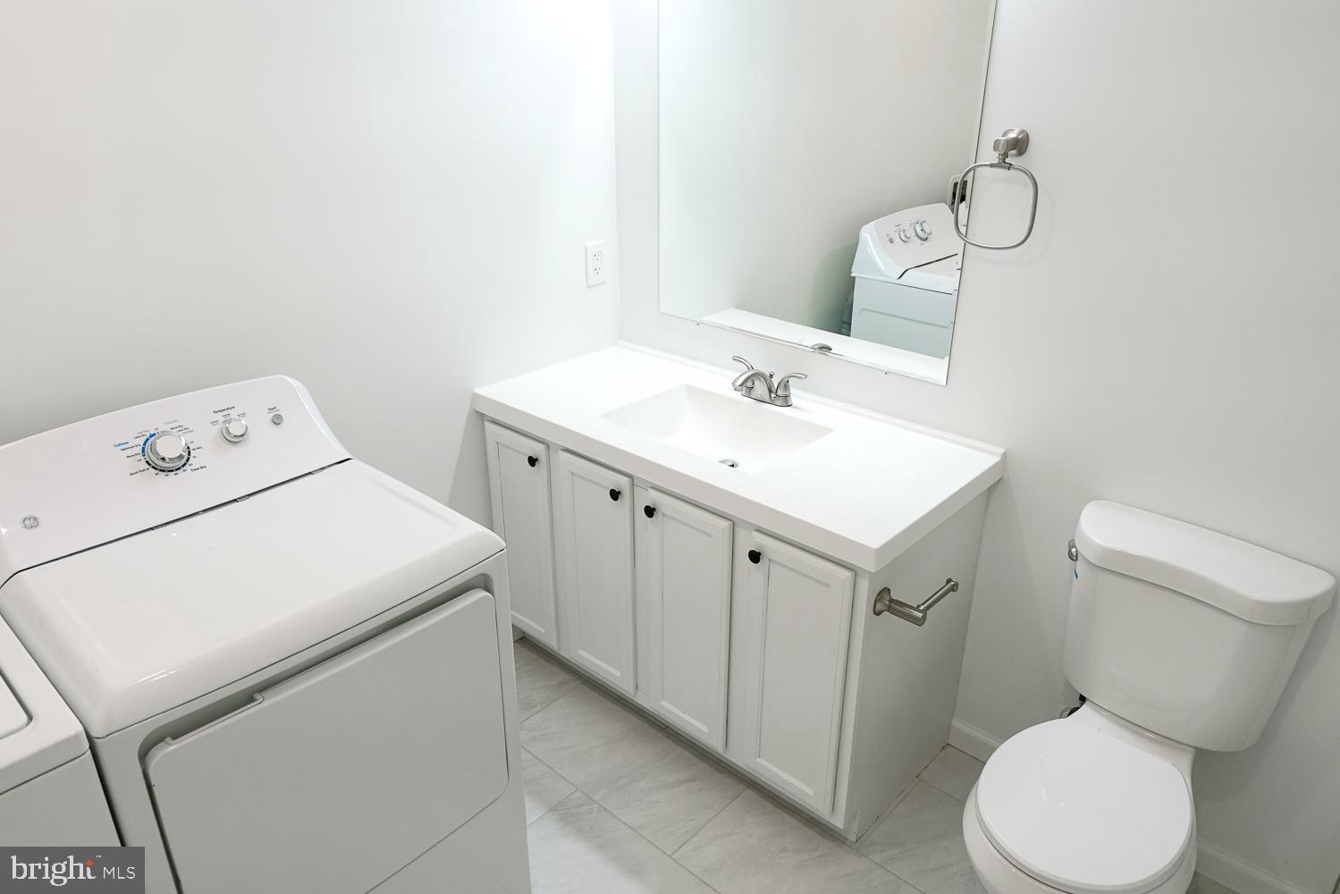 913 N Stonestreet Ave