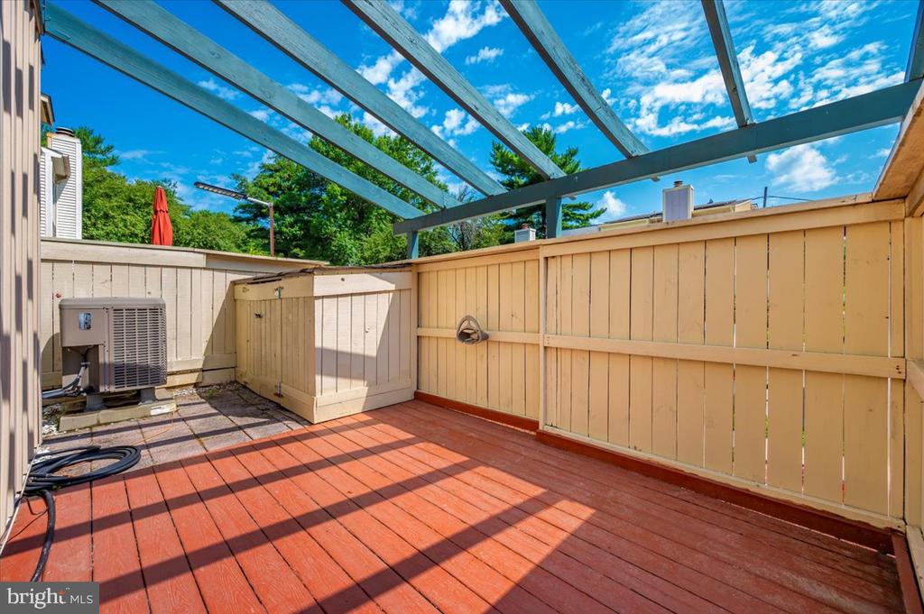 9302 GRAZING TER