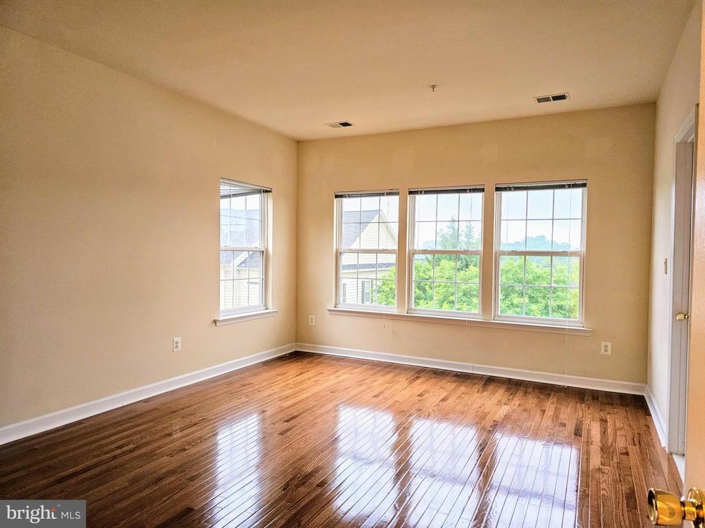 13019 SAINT CLAIR RD