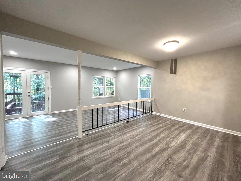 11516 SUMMER OAK DRIVE