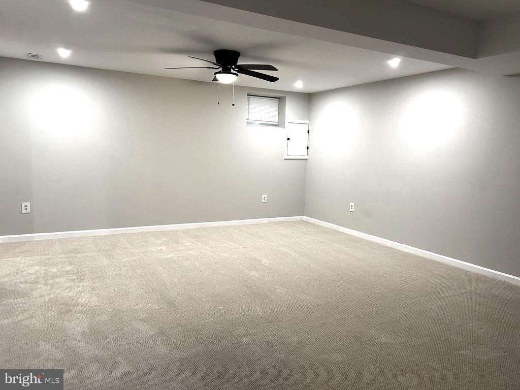 11516 SUMMER OAK DRIVE