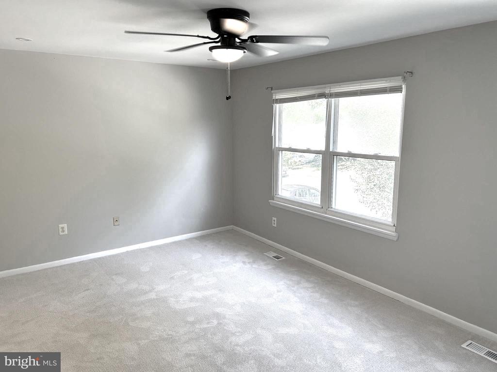 11516 SUMMER OAK DRIVE