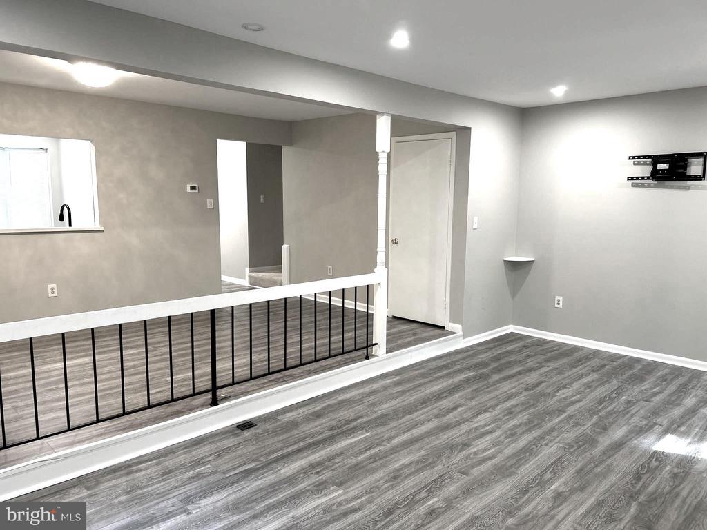 11516 SUMMER OAK DRIVE