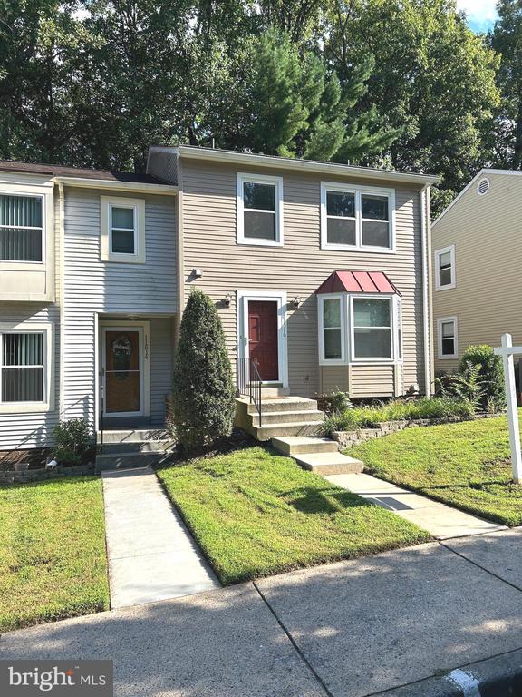 11516 SUMMER OAK DRIVE