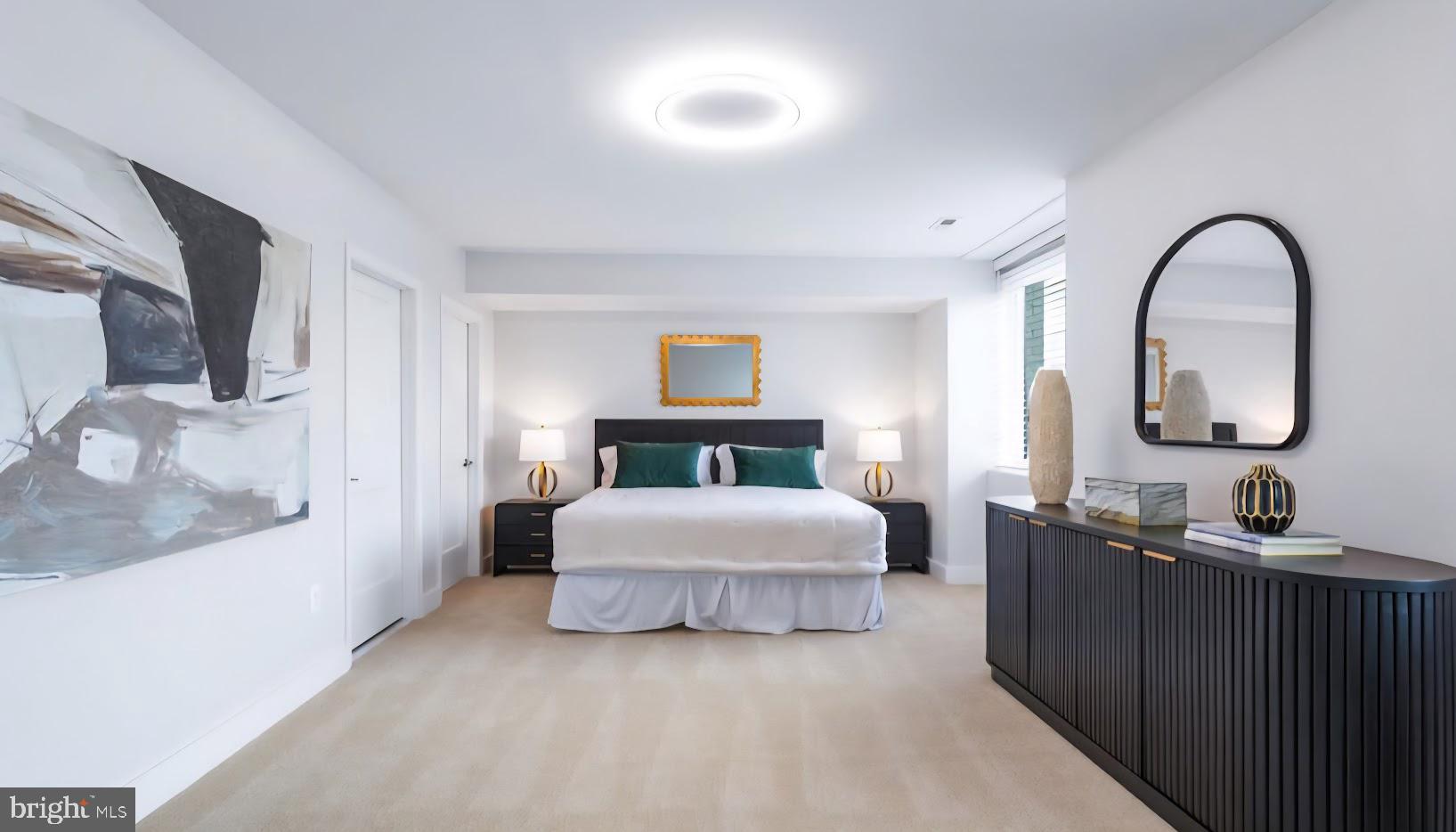 19520 VILLAGE WALK 3-106