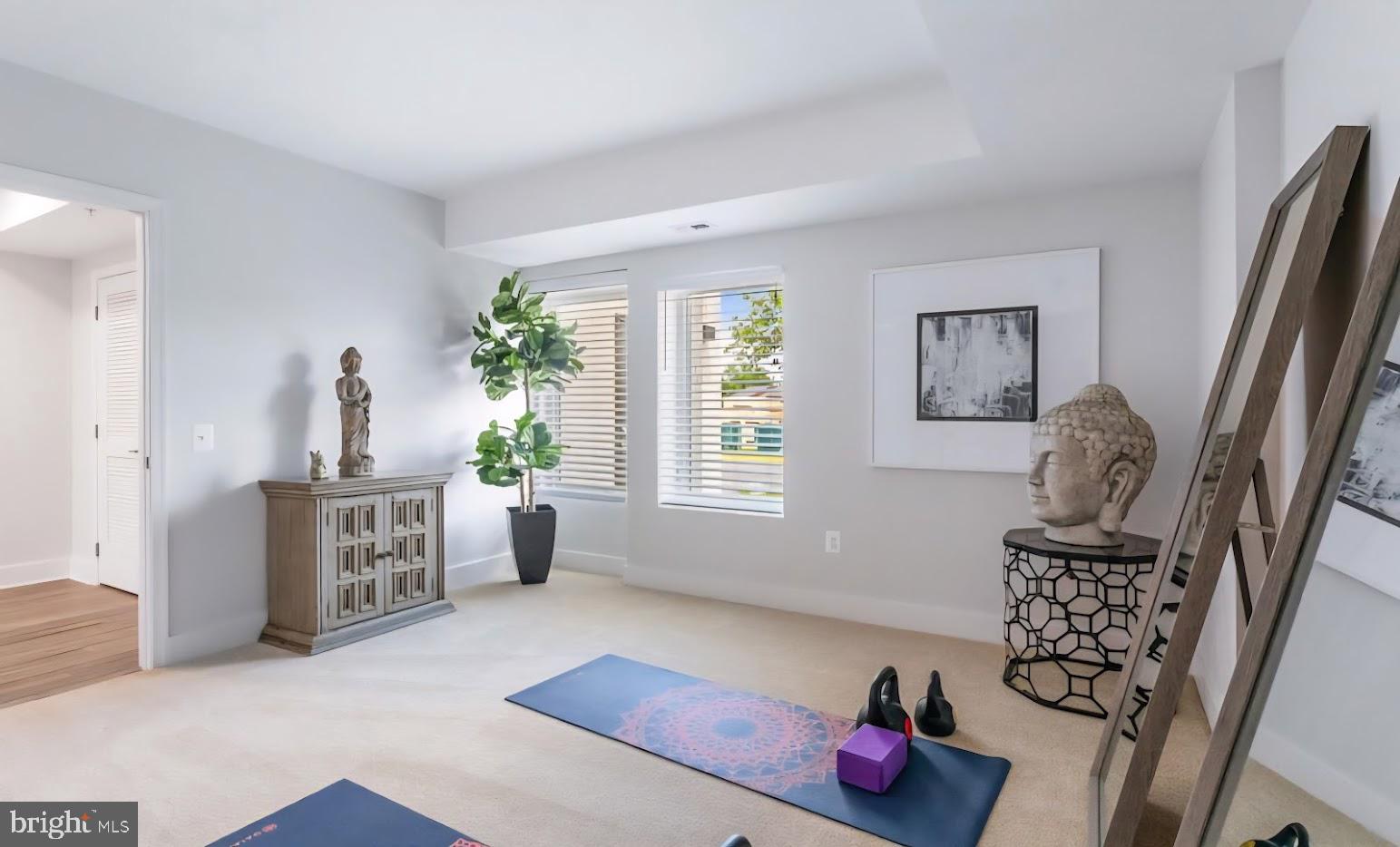 19520 VILLAGE WALK 3-106